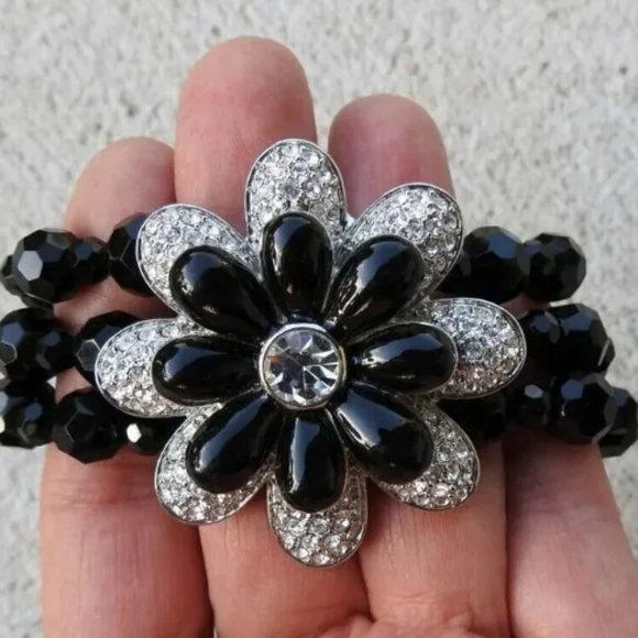COPY - LIA SOPHIA CORSAGE BRACELET - Picture 3 of 7